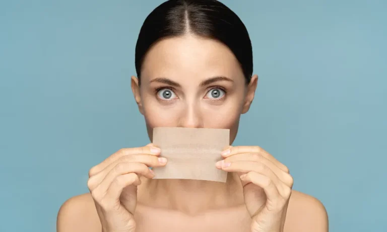 Was hilft bei fettiger Haut?